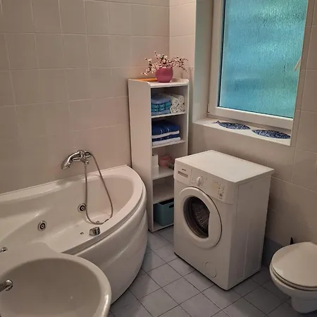 Monty - Kotor - Crikvenica